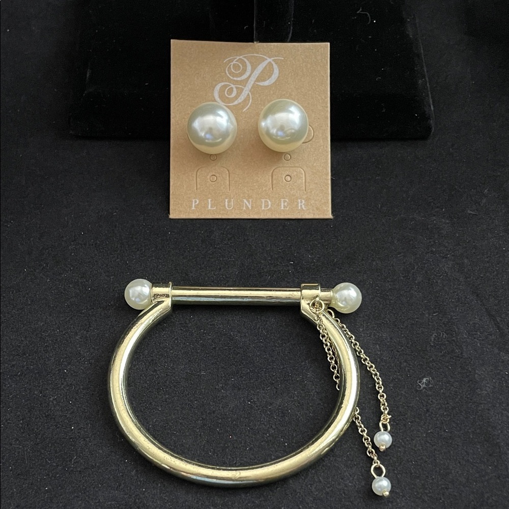 Plunder Design Axel Gold Pearl Cuff Magnet Bangle Bracelet and Earrings NWOT